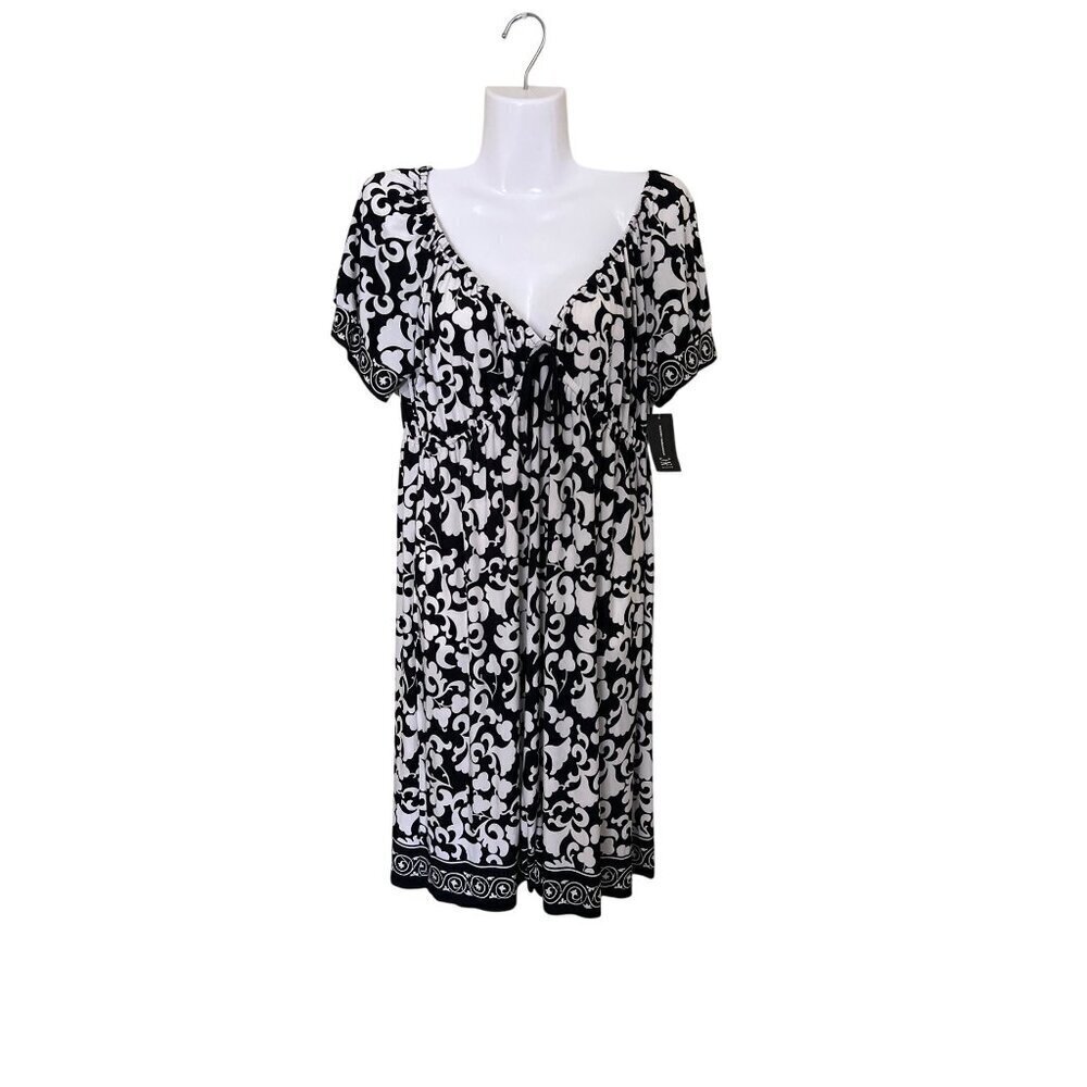 NEW Babydoll Black & White Floral Empire Waist Short Vacation Summer‎